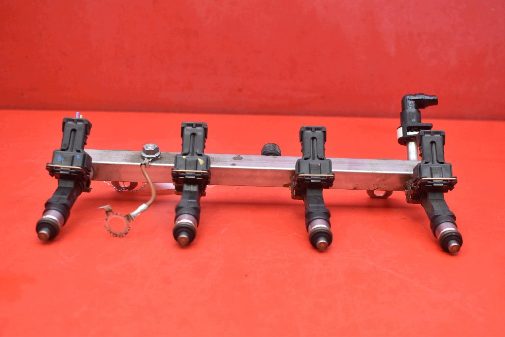 Rampe injection Injecteurs 55590487 OPEL CORSA E 1.4 16V 90 KM 14-20