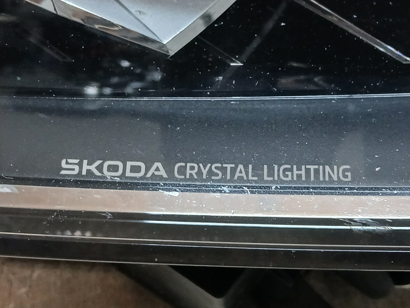 light lights front right left SKODA OCTAVIA IV 4 LIFT FULL LED 5E4941036