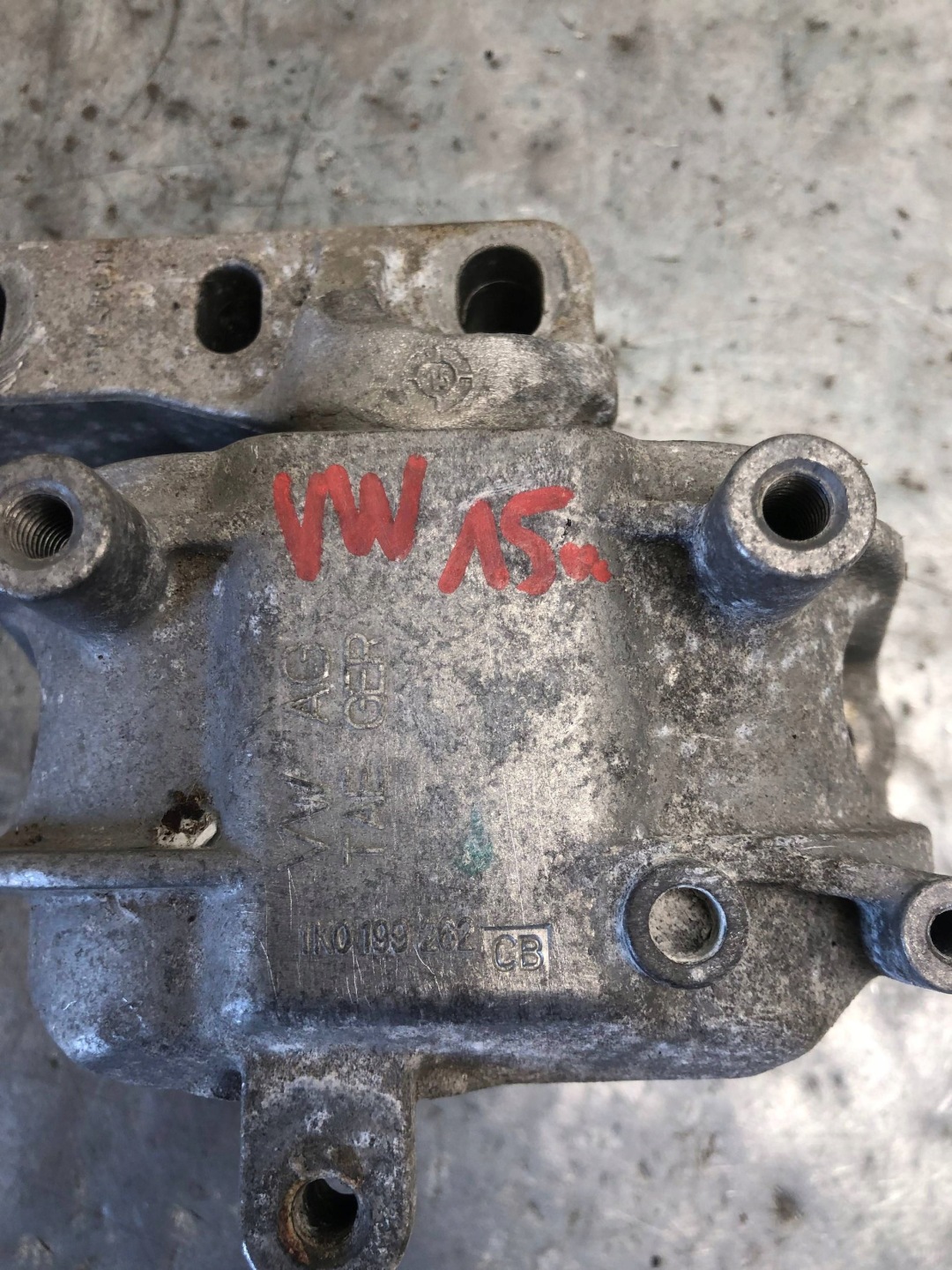 holder engine mount VW AUDI 1K0199262CB