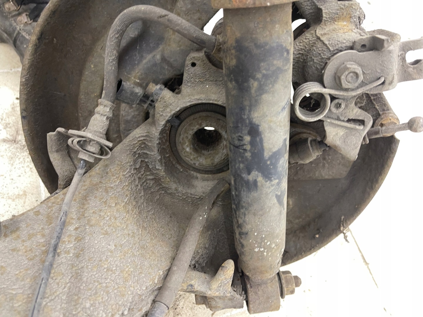 VW T5 LIFT 2.0 TDI arm right rear part swing 7H0501413D