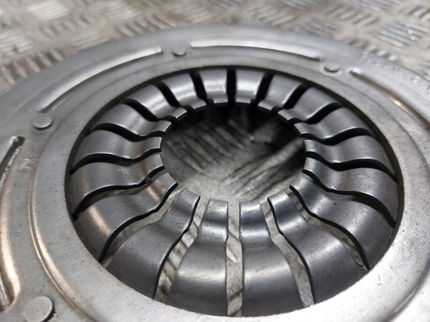 VOLANO USATO + disco + di pressione OPEL ASTRA J 1.6 TURBO 55564555