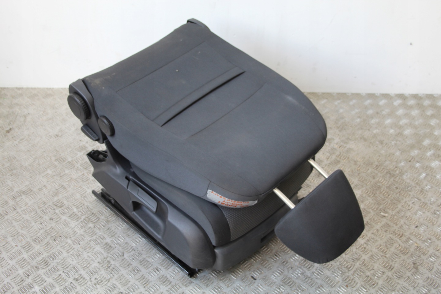 seat right front SKLADANY VW GOLF VI 6 1K9 KOMBI