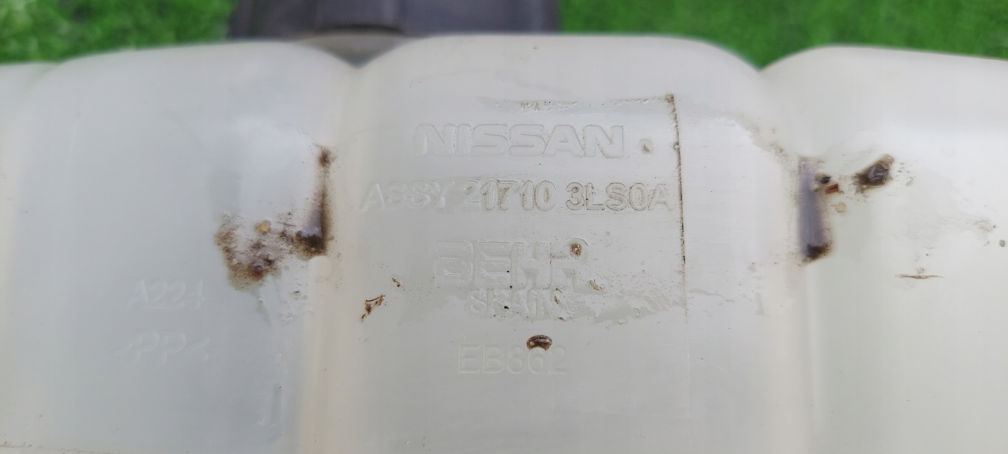 RÉSERVOIR EAU NISSAN NV200 21710-3LS0A