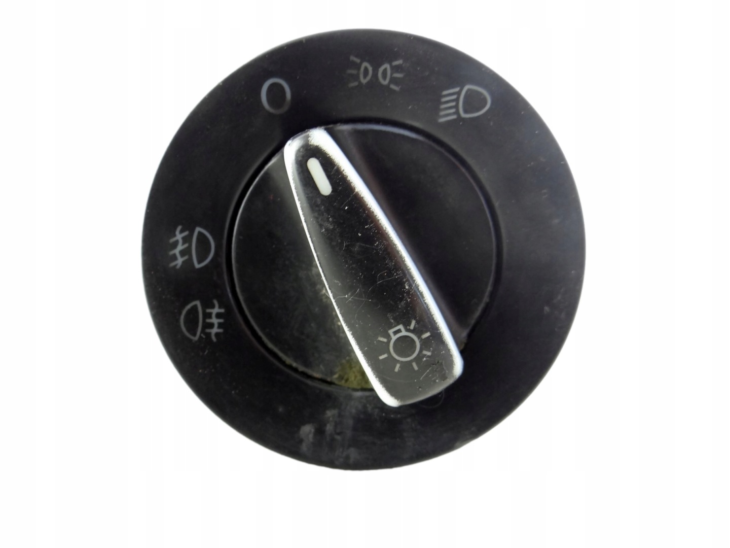 WLACNZIK luci VOLKSWAGEN PASSAT B5 1C0941531A