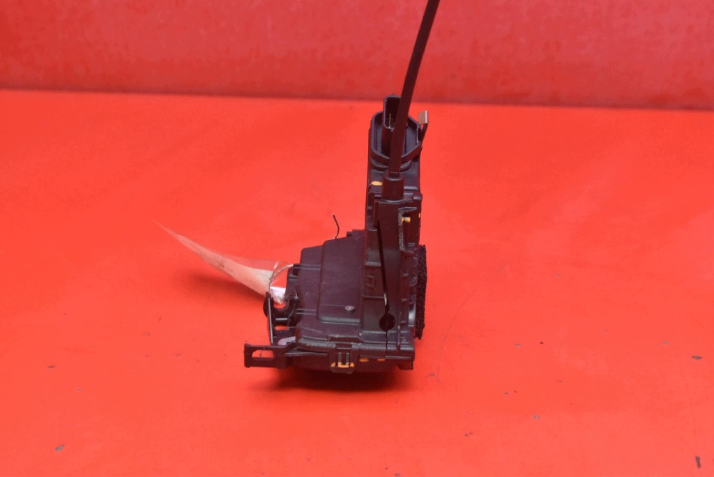lock door right front front EU 805024563R RENAULT CLIO 4 IV LIFT 12-20