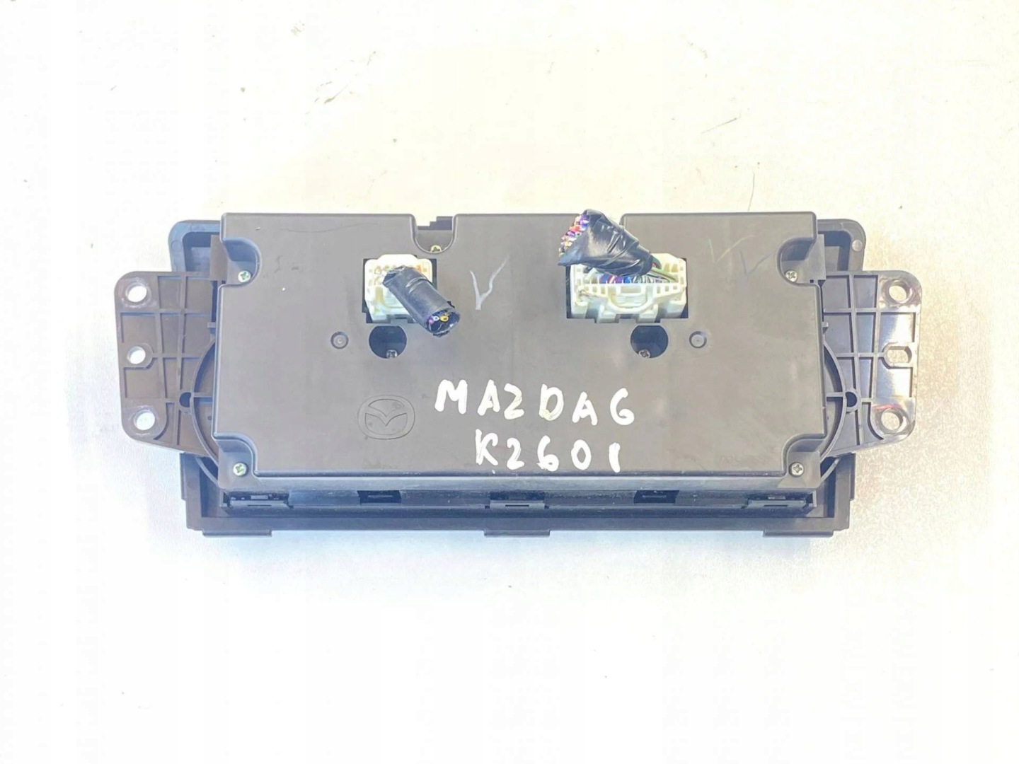 vezérlö panel a klímának Mazda 6 2 GH 2009 88819EB140