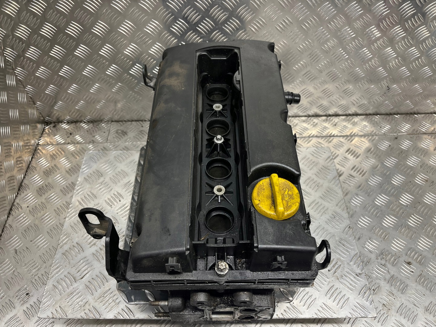 tête du moteur complète OPEL ASTRA H 24461591