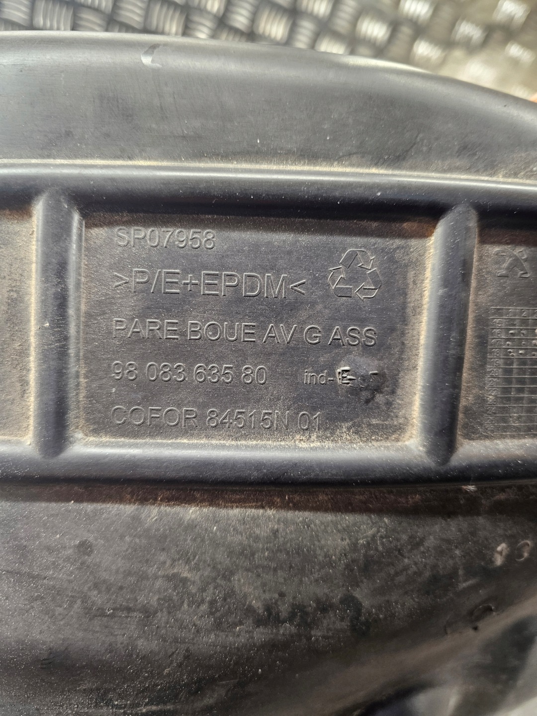 CITROEN JUMPY III mudguard front left right 9808363580
