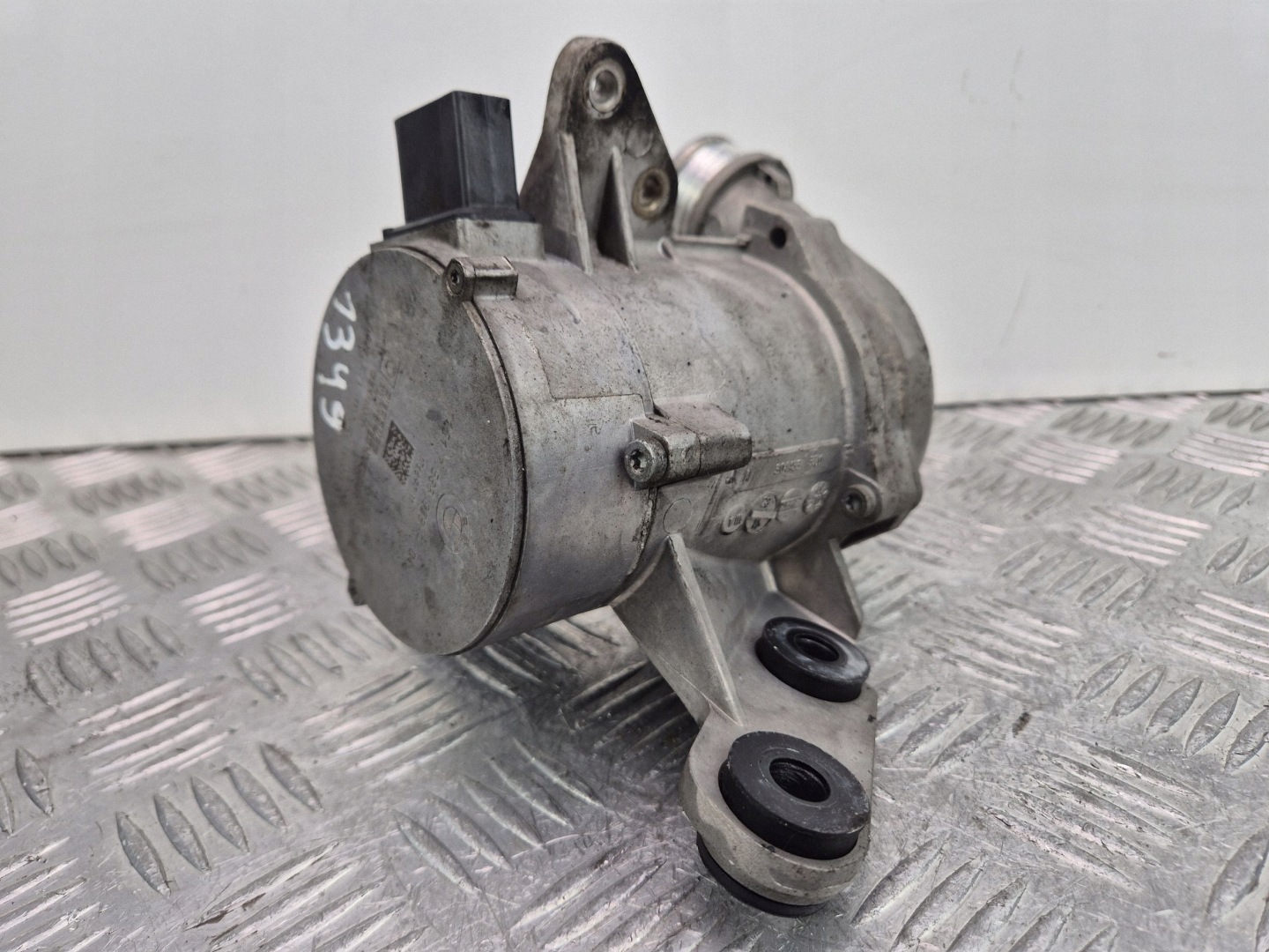 zusätzliche wasserpumpe BMW 5 E60 E61 520i 7586928 N43B20A