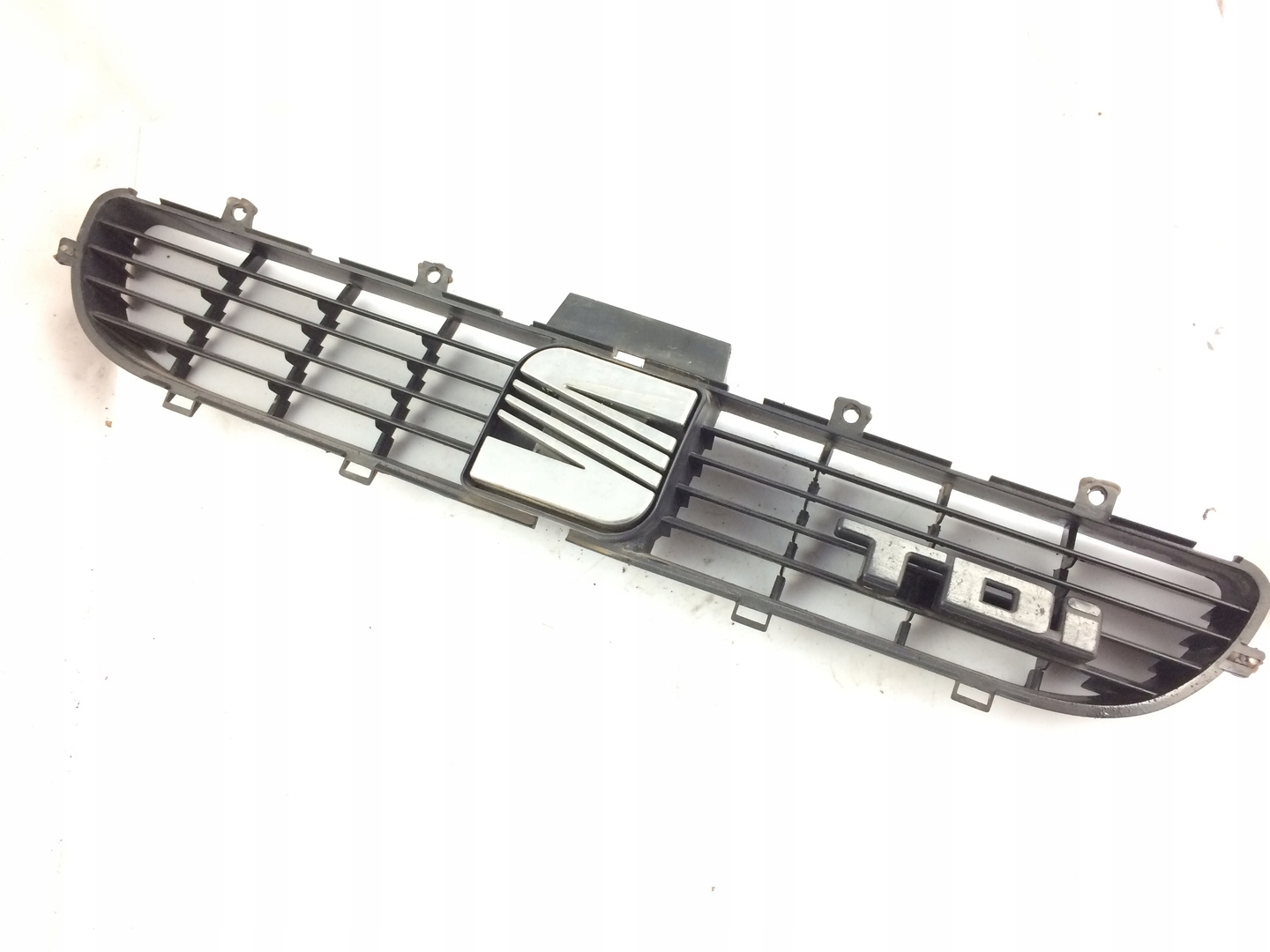 Grill VW 1L0853653B
