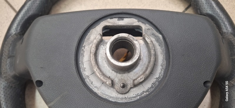 lenkrad OPEL ZAFIRA B SKORZA MULTIFUNKCJA 13231661