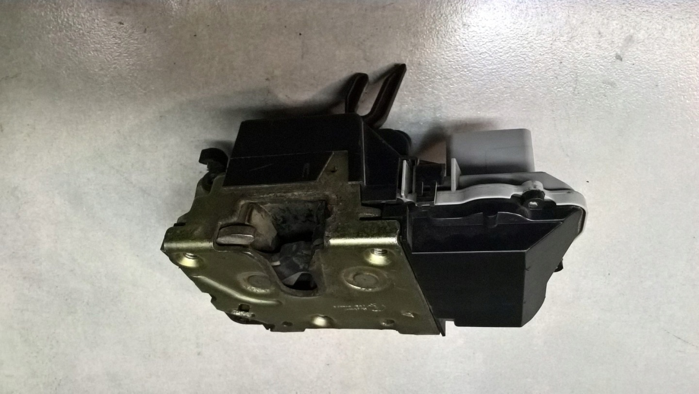 lock door right front PEUGEOT PARTNER and 1.9D