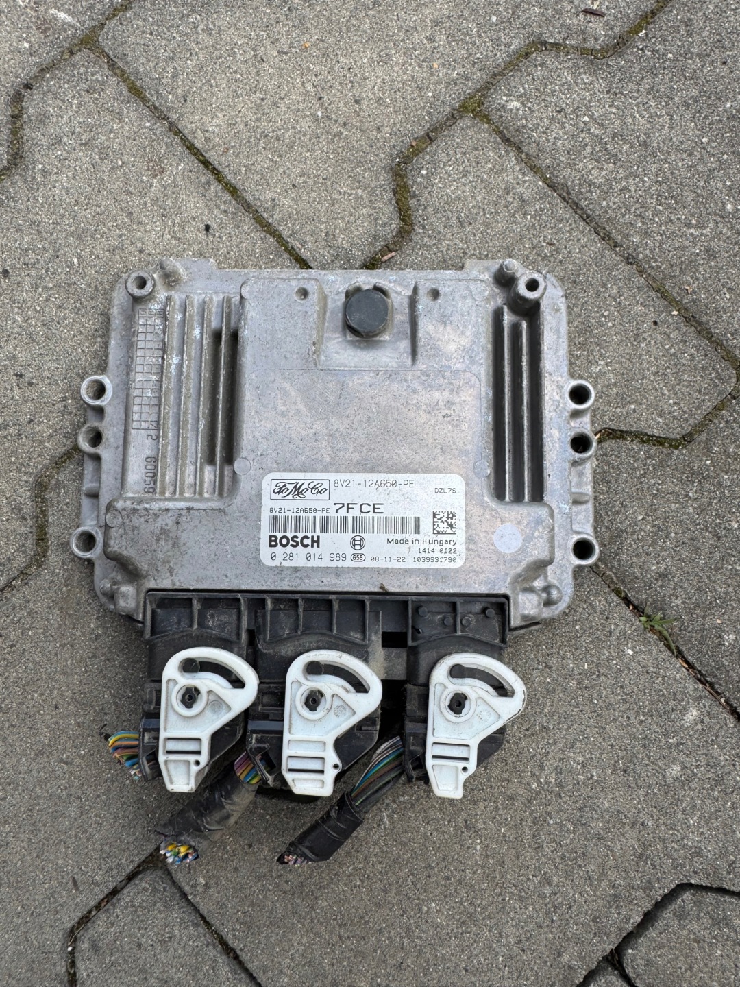 FORD FIESTA computer control unit of the engine 8V21-12A650-PE EUROPA