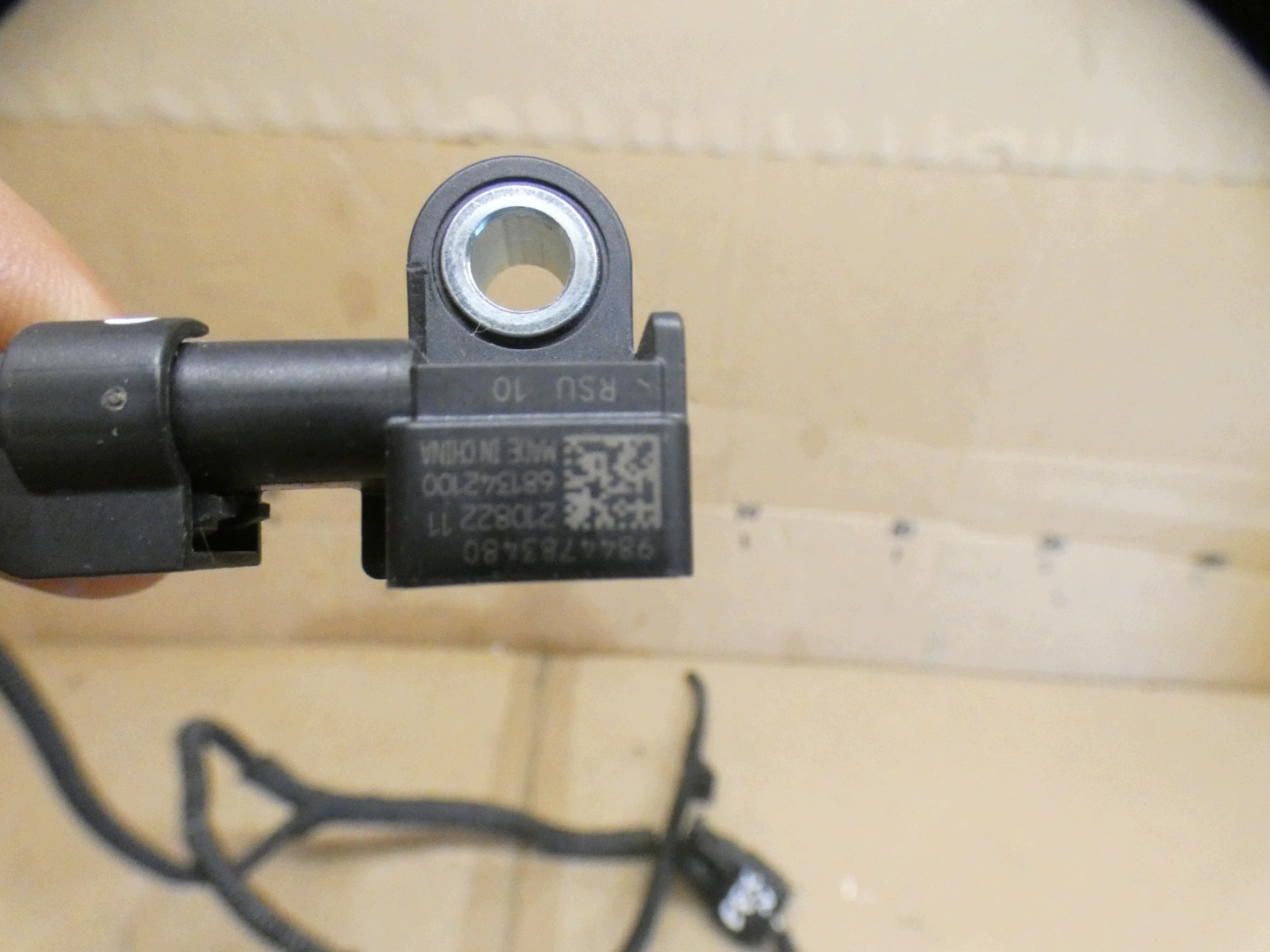 CITREON C5X C5 X 1.6 THP HYBRYDA 2023 Sensor SENSOR UDERZEANIA 9844783480