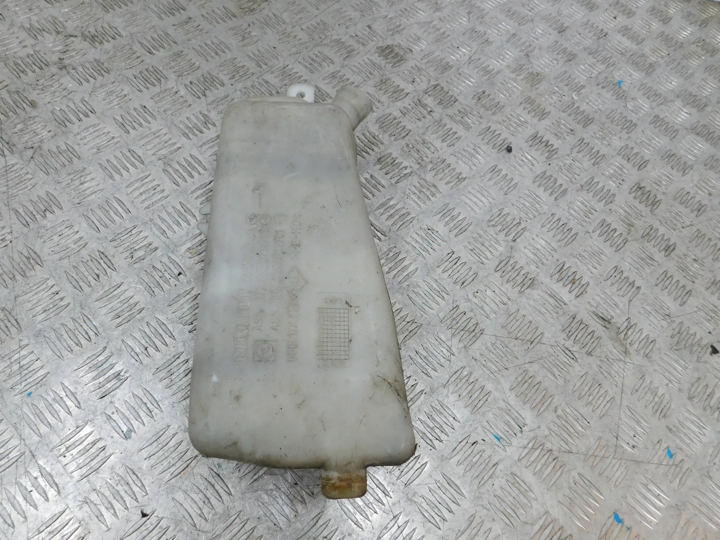 washer fluid tank RENAULT CLIO III 3
