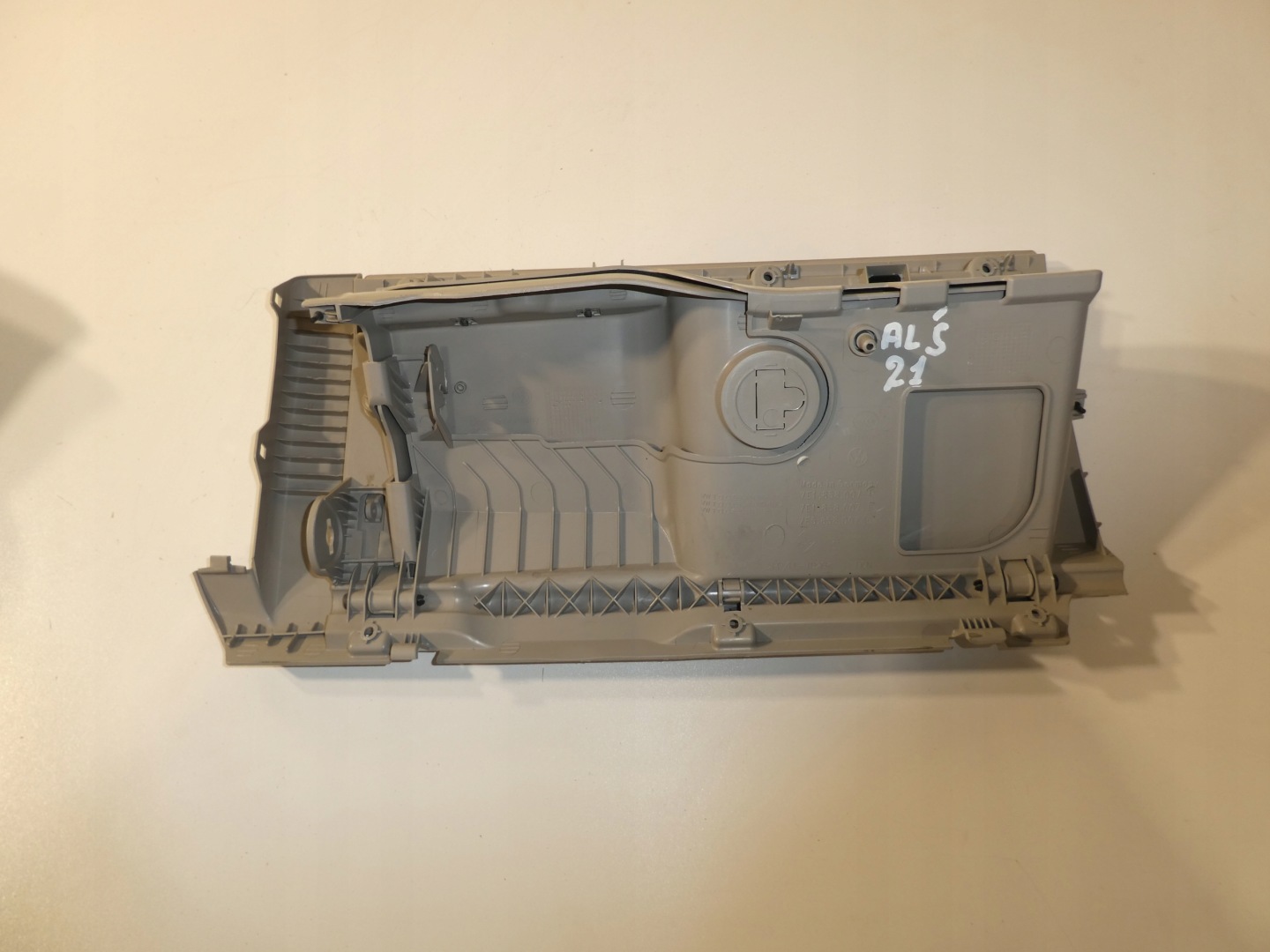 VW T6 passenger compartment 7E1858007D