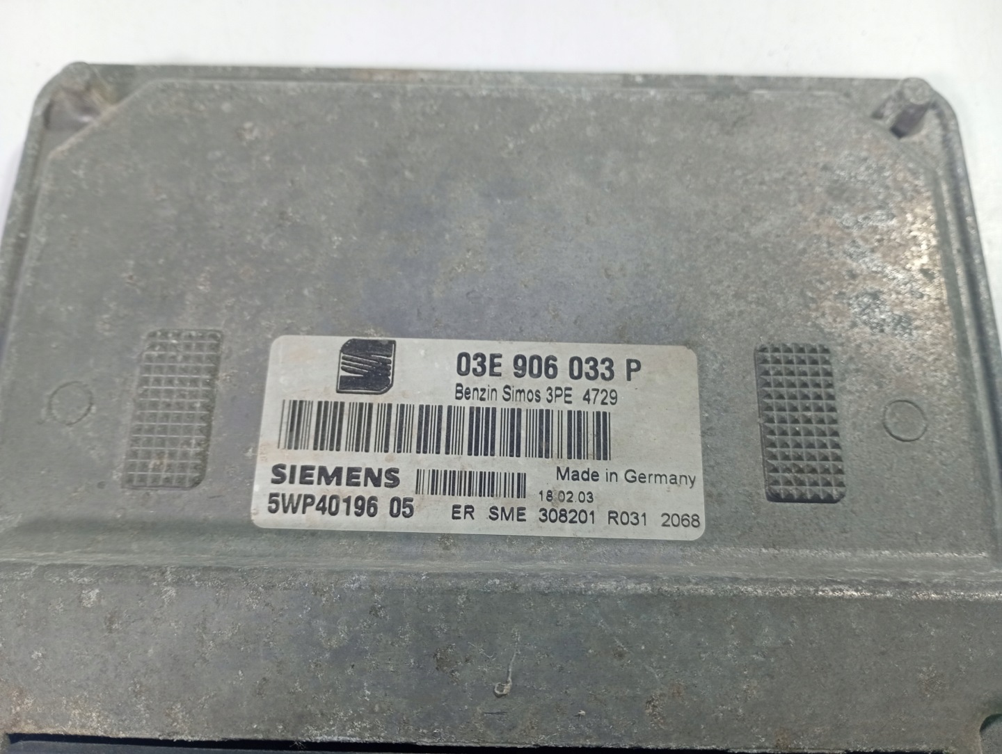 Seat Ibiza 3 III 02-08 computer control unit of the engine OE 03E906033P