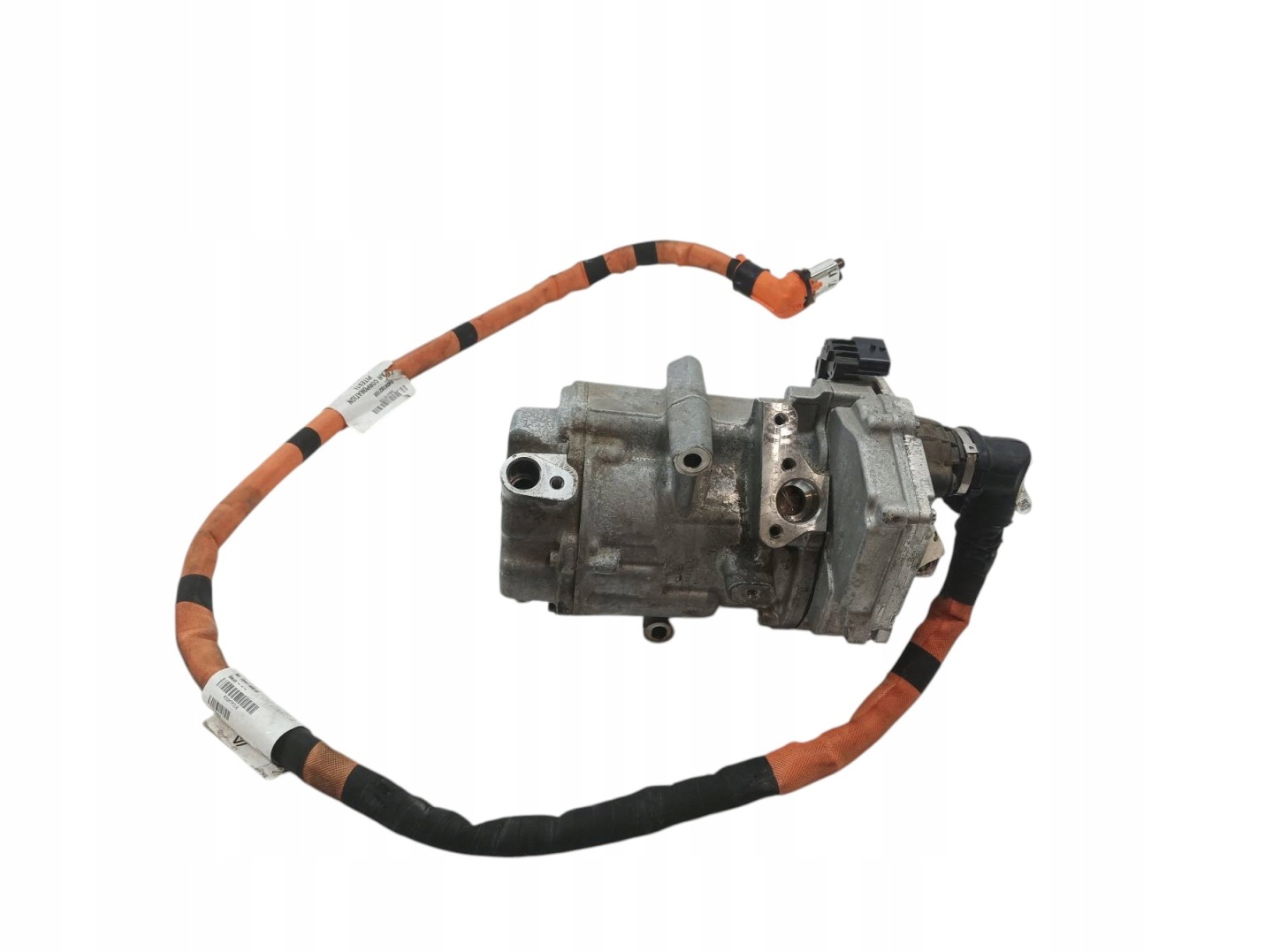 Klimakompressor klimaanlage 929003211R 1.6 E-TECH 13 TYS KM Dacia Duster III