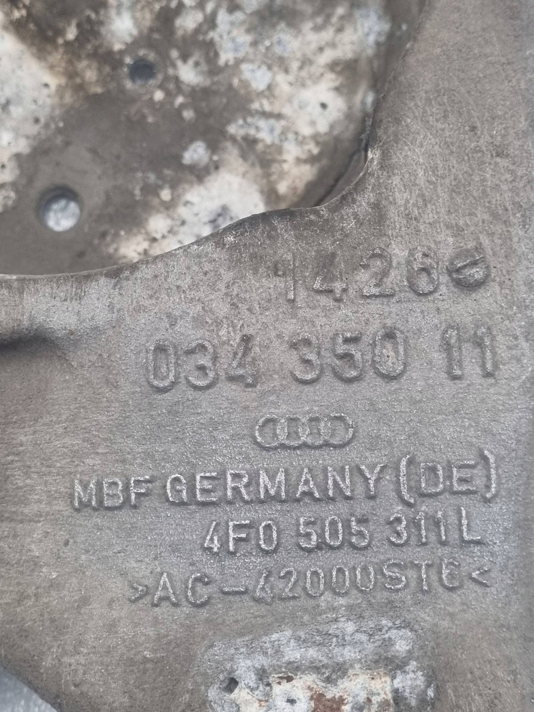 Querlenker links heck Audi A6 C6 Kombi Quattro 4F0505311L Original