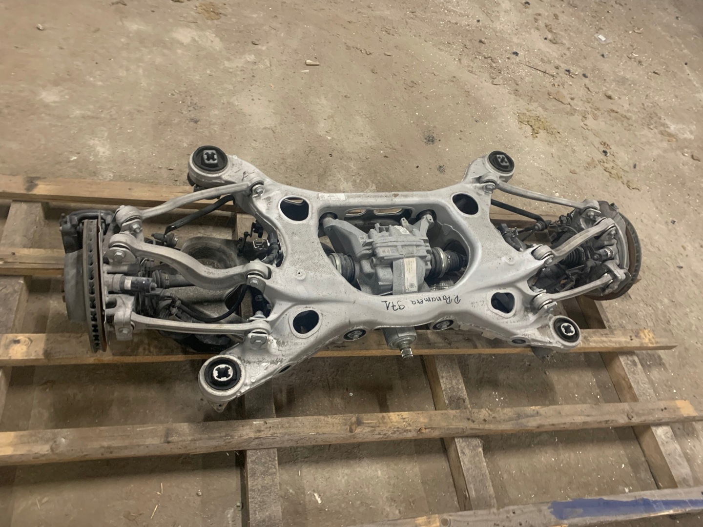 IDEALNE Achsträger hinten heck PORSCHE PANAMERA 971 1