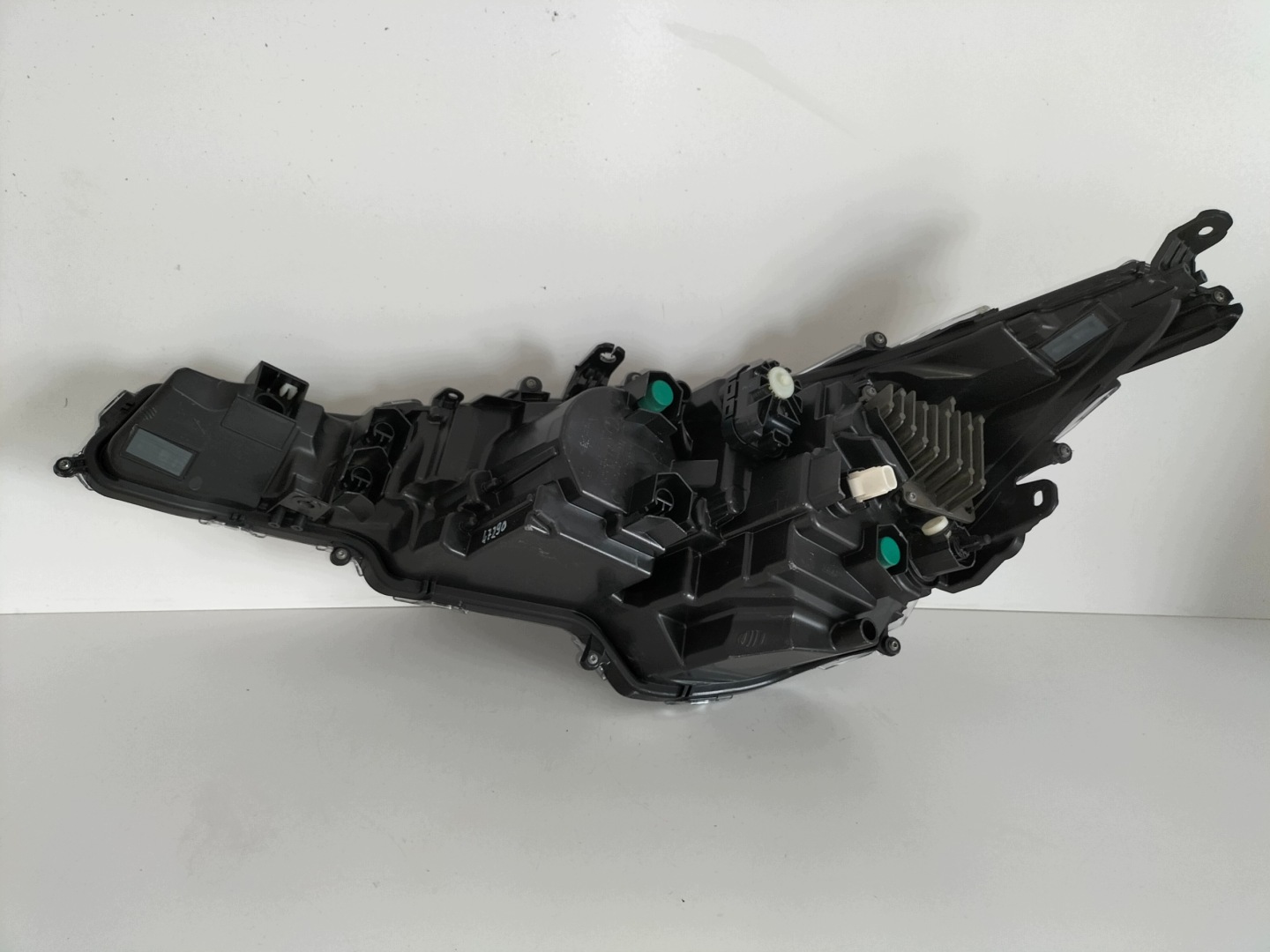 light front reflektor right TOYOTA COROLLA E21 LIFT 22- FULL LED