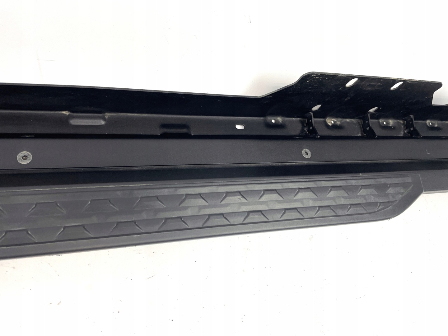 Ram 1500 TRX V 6.2 stopien threshold boczny left pillar 2021-24