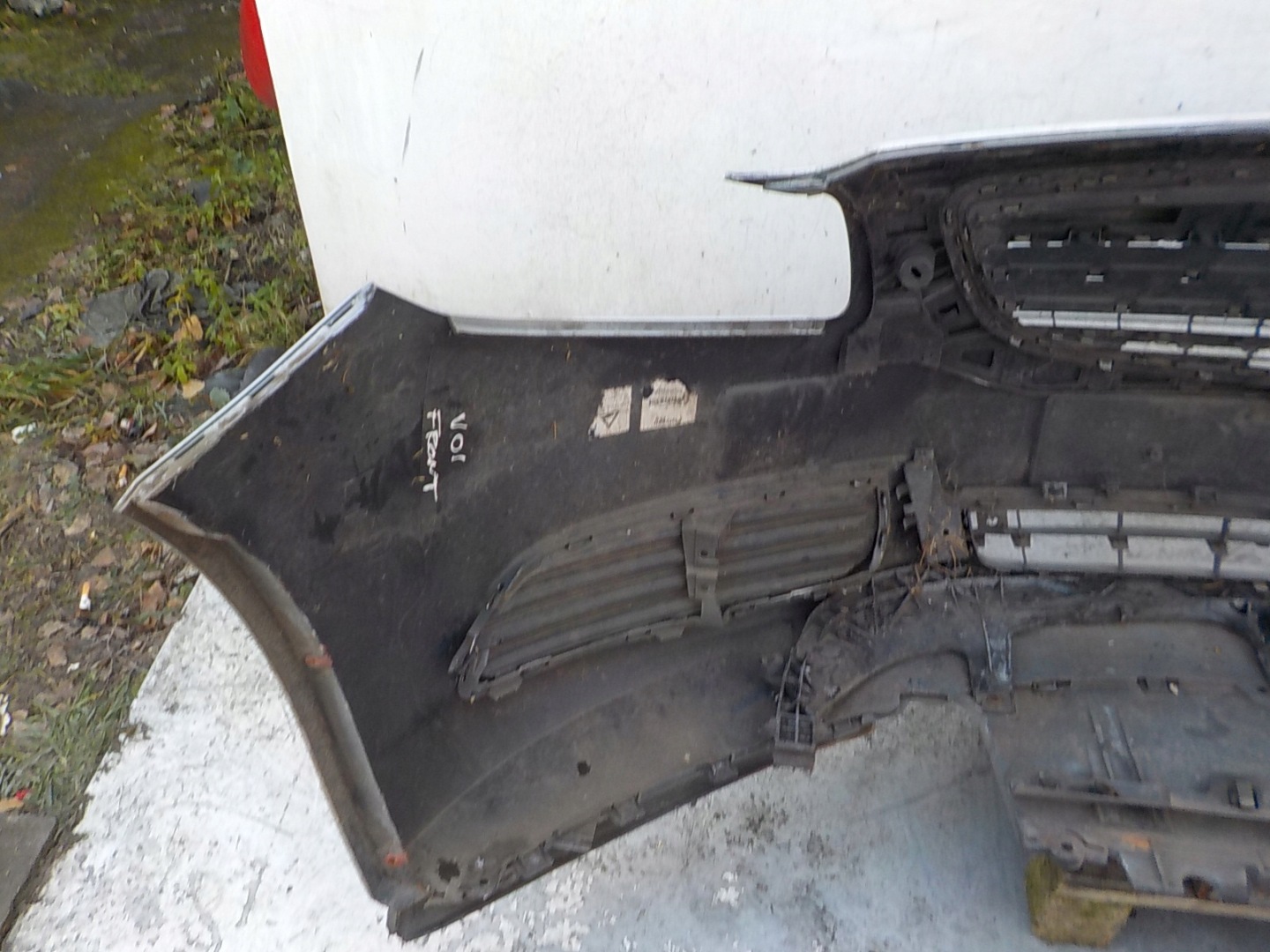 527 OPEL INSIGNIA A lökhárító eleje elsö