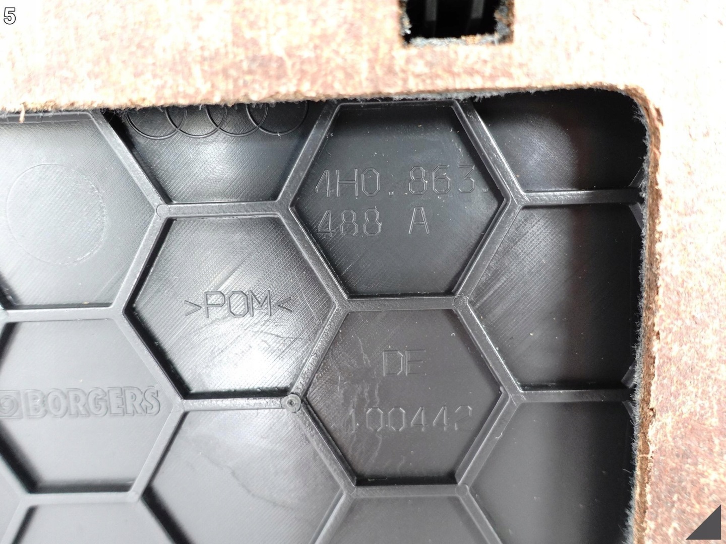 AUDI A8 S8 4H0 D4 LIFT 09-17 plato rear boot grid BOSE LONG CV5