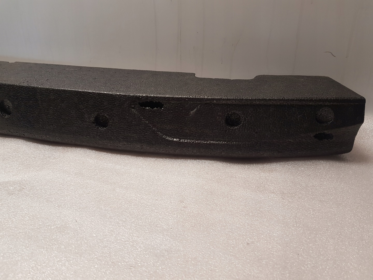 ABSORBER nárazníku předek MASERATI GHIBLI 670101005