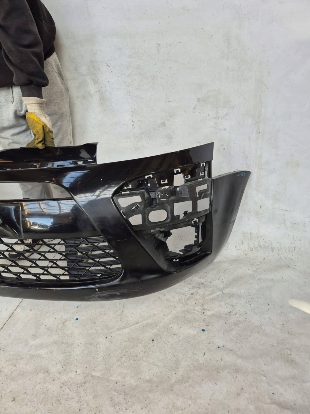 CITROEN C4 PICASSO and LIFT 10- bumper front front