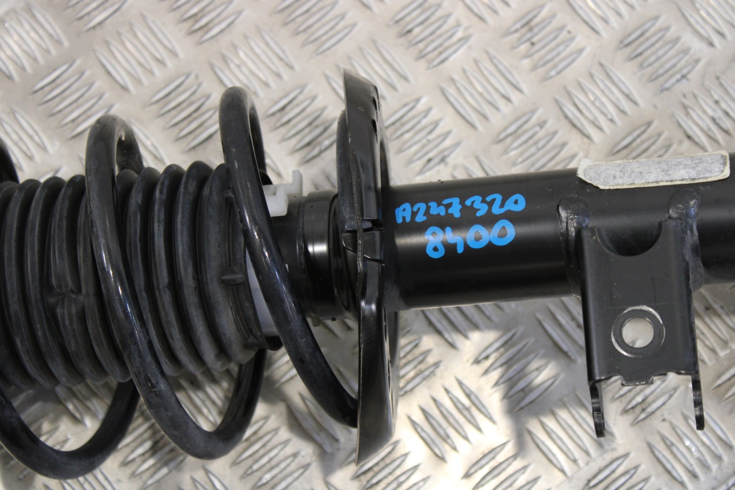 swing McPherson shock absorber right front MERCEDES GLB X247