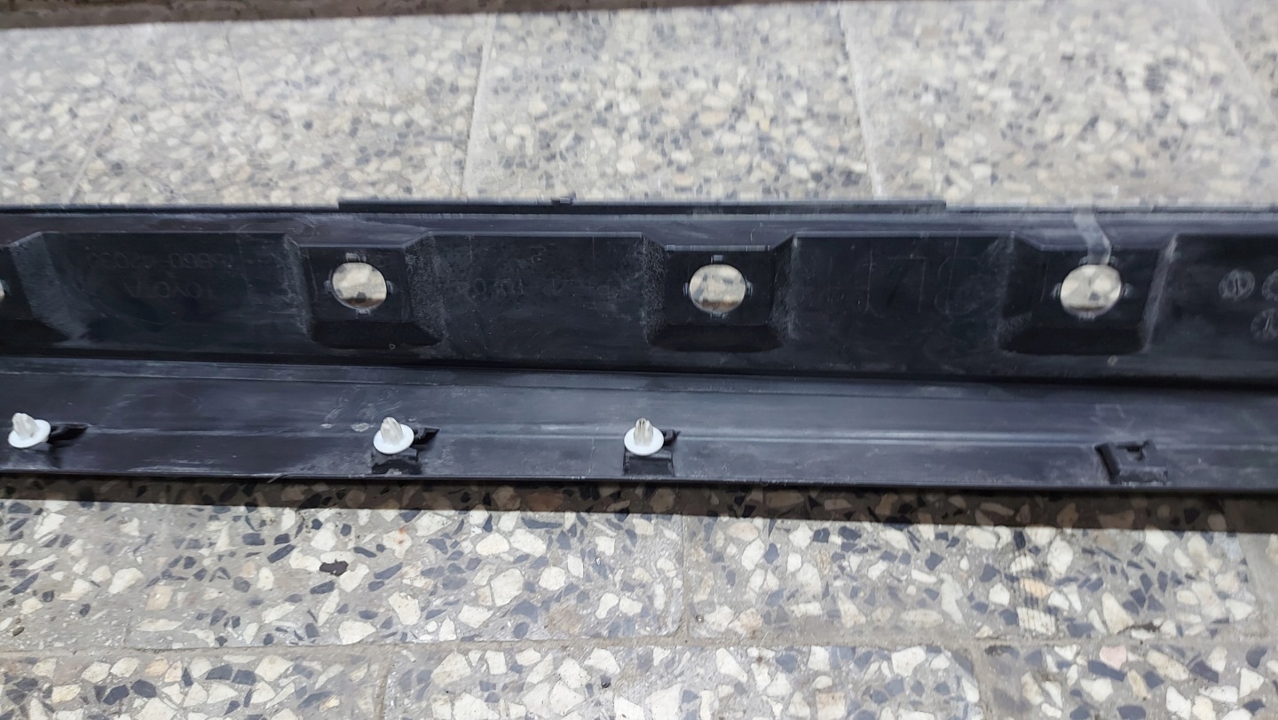 threshold moulding cap threshold left left TOYOTA RAV4 V 18