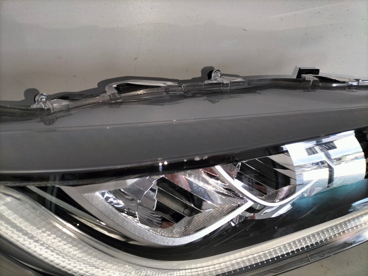 light front reflektor right TOYOTA YARIS 4 IV 20- FULL LED