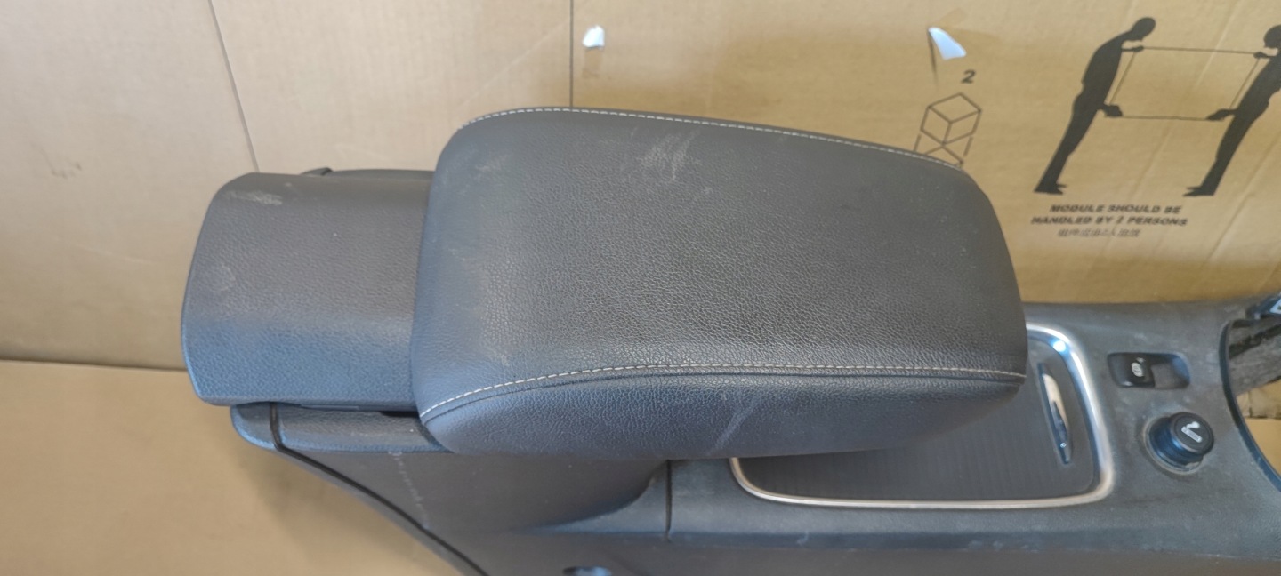 OPEL ASTRA V K TUNEL central armrest leather SKORZANY + blinds