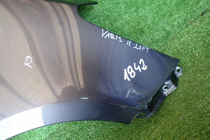 TOYOTA YARIS II 05-11 fender right front front