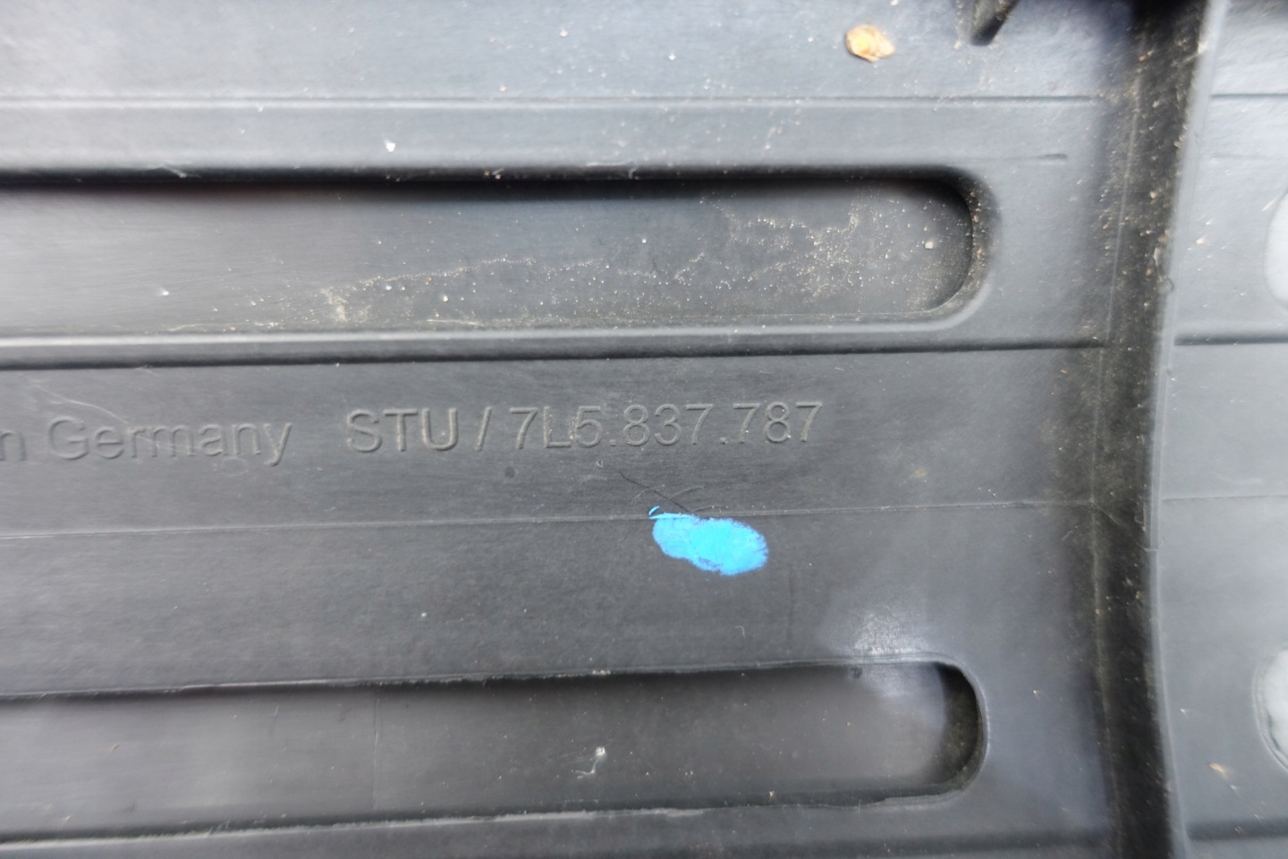 moulding door left front PORSCHE CAYENNE 7L5