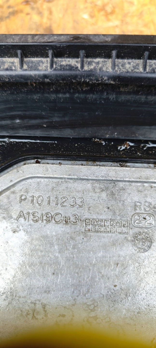držač akumulatora Renault Clio V P1011233
