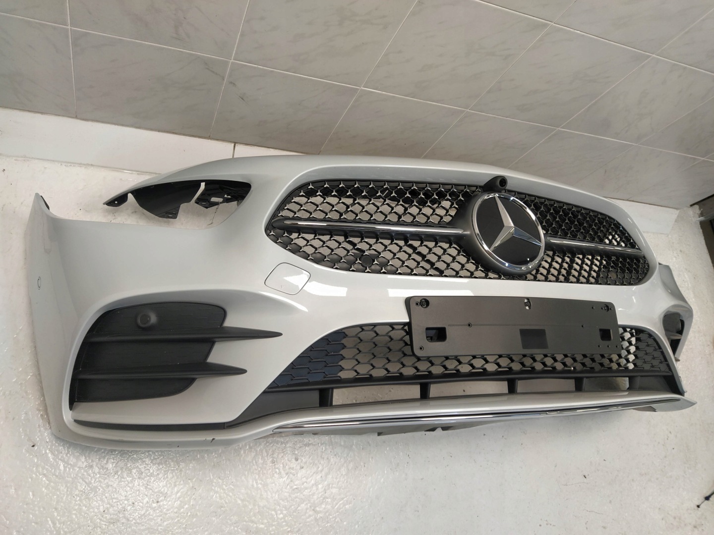 MERCEDES B KLASA W247 247 AMG bumper front front 6XPDC