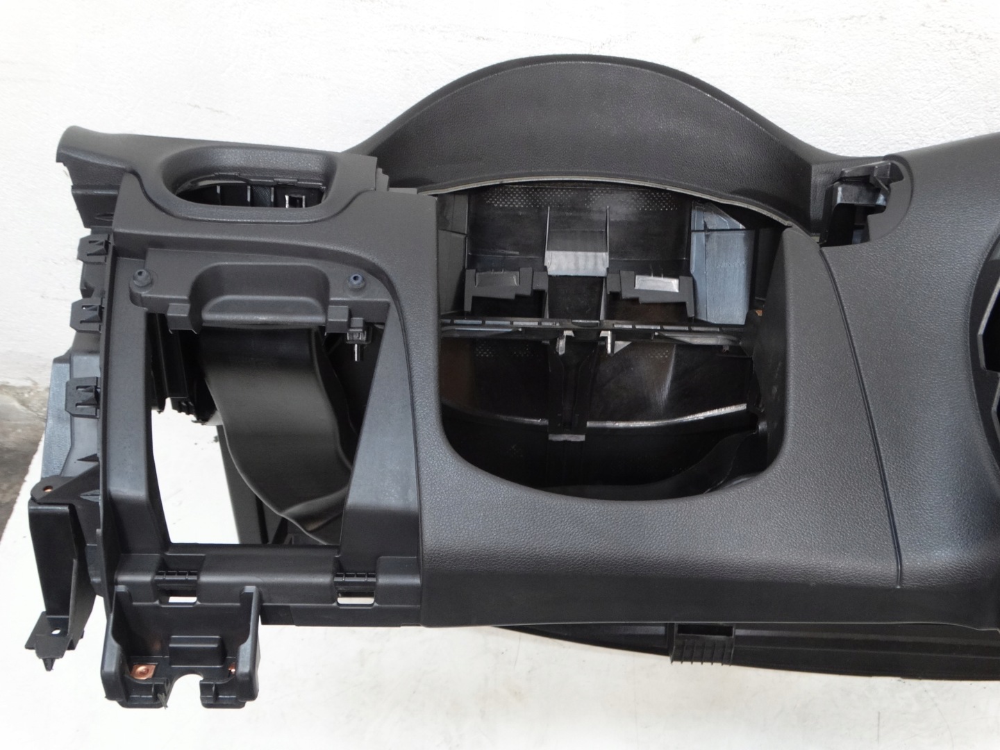 console cockpit dashboard instrument panel OPEL ASTRA K GM 13367763 15-22R.