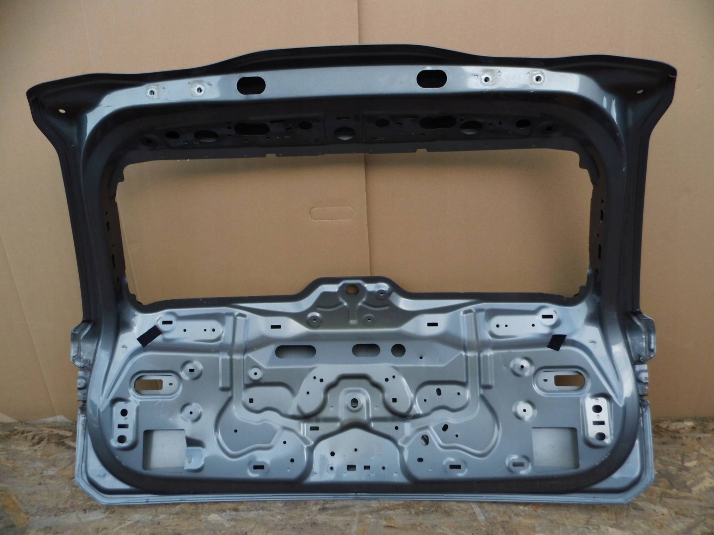 Volvo V60 II 2018-2024 boot doors rear part 31455954