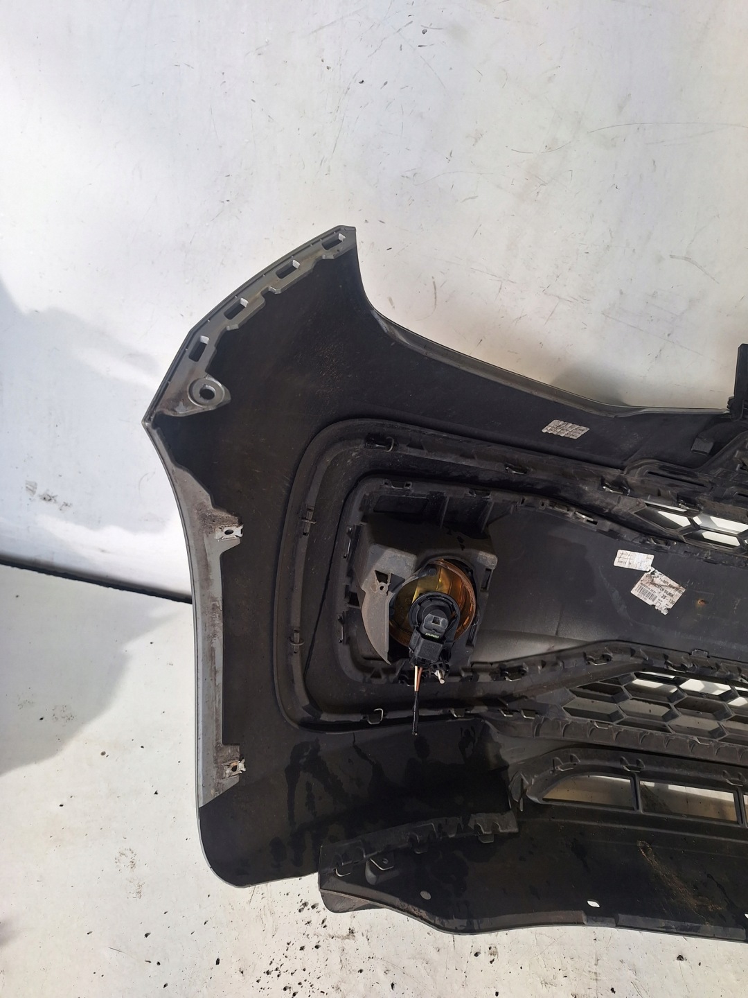 VOLKSWAGEN UP LIFT 16-22 Stoßstange