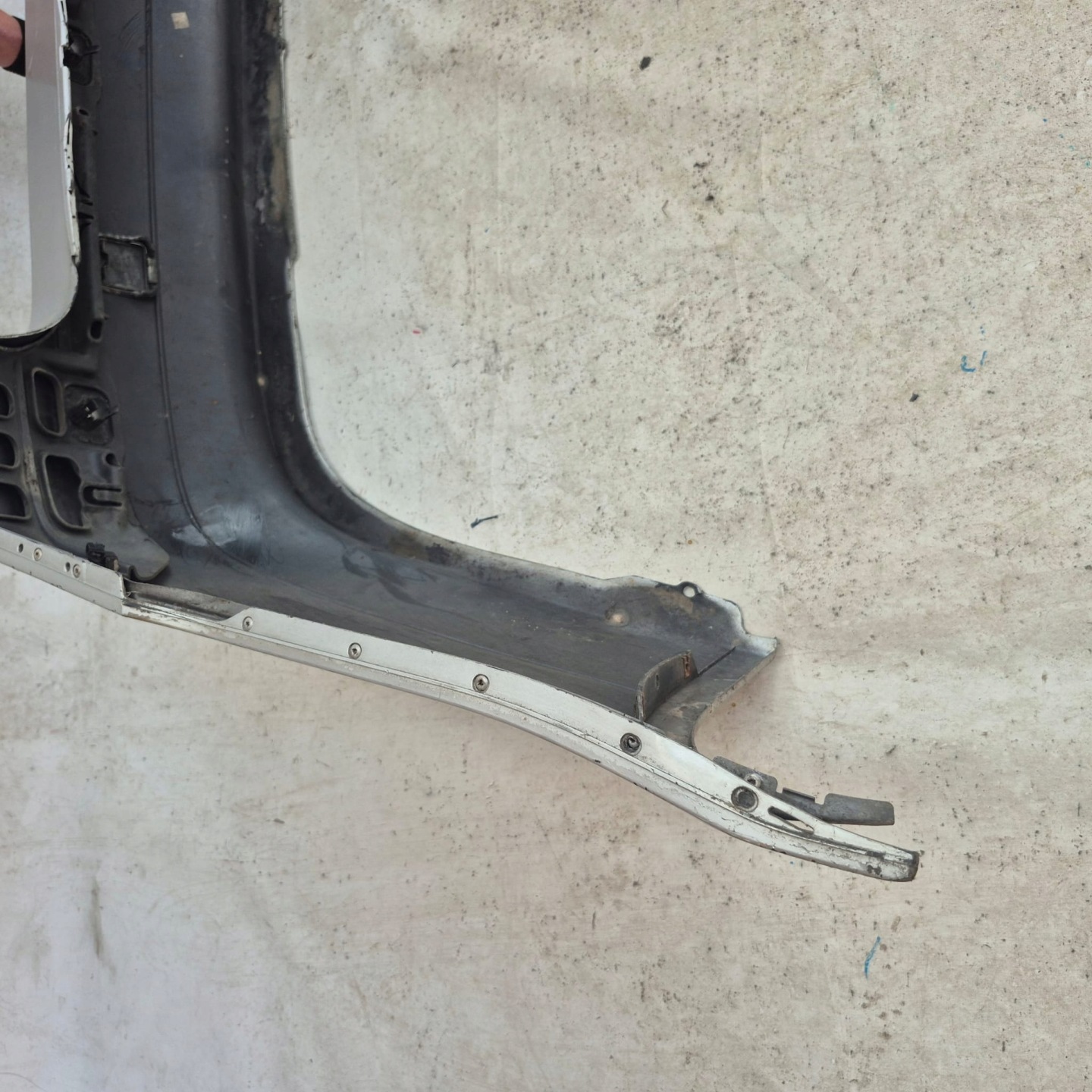 BMW 5 E61 KOMBI 03-07 bumper rear part rear PDC