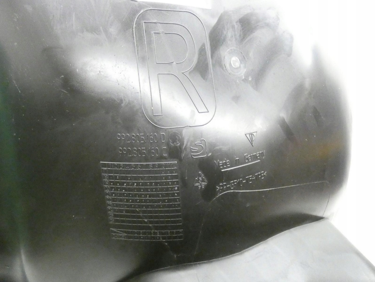 PORSCHE 911 992 9928051600 2018- mudguard front right