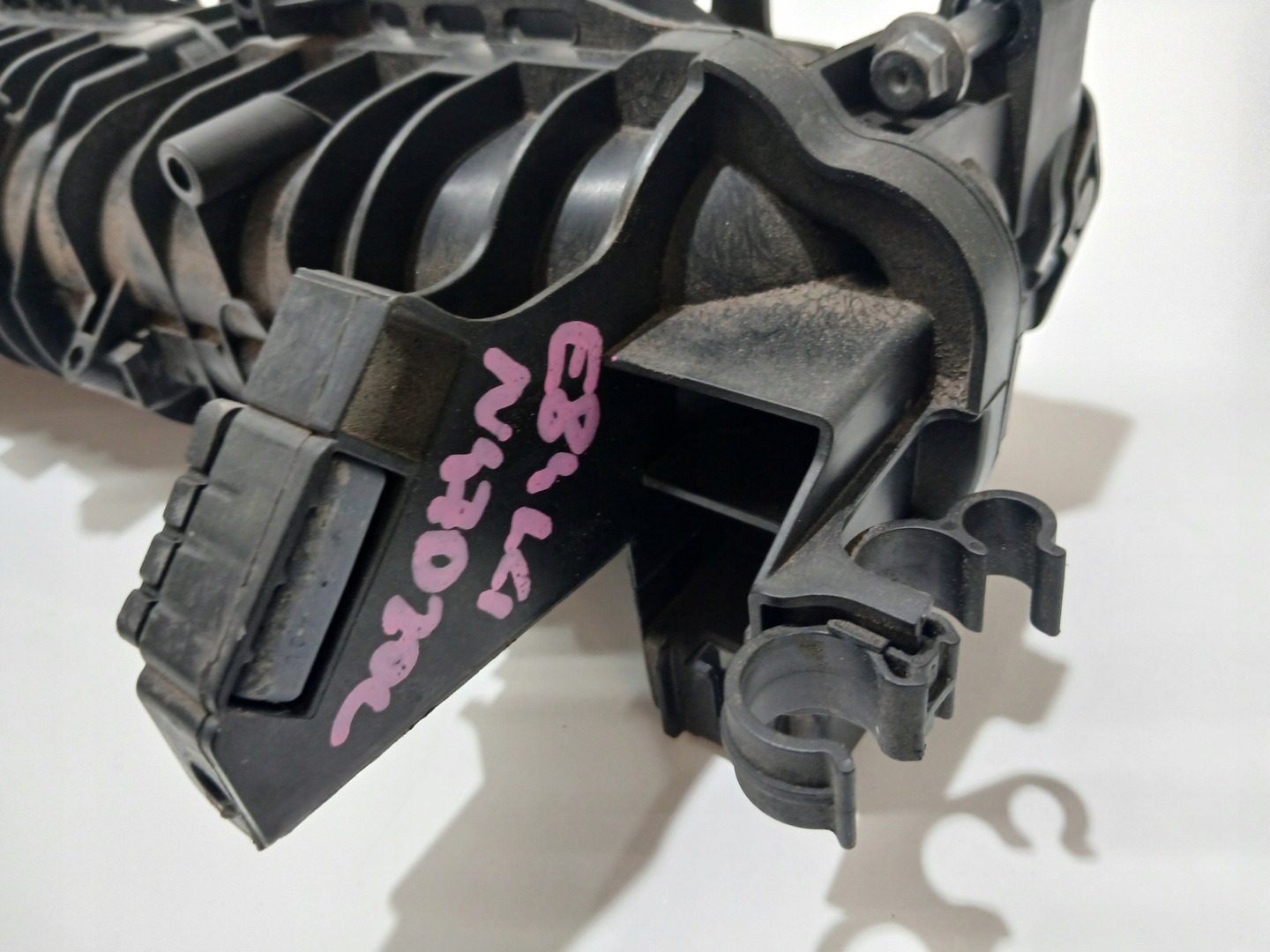 intake manifold BMW X1 E84 N47D20C OE 7807991 (24235588)