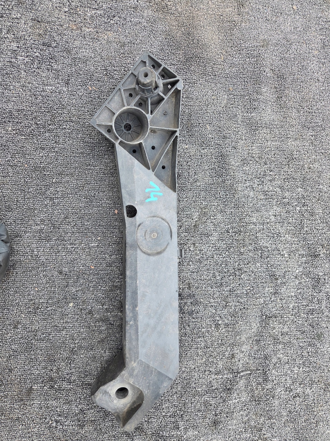 console supports right front front TRAFIC III 3 VIVARO B 14-625001299R