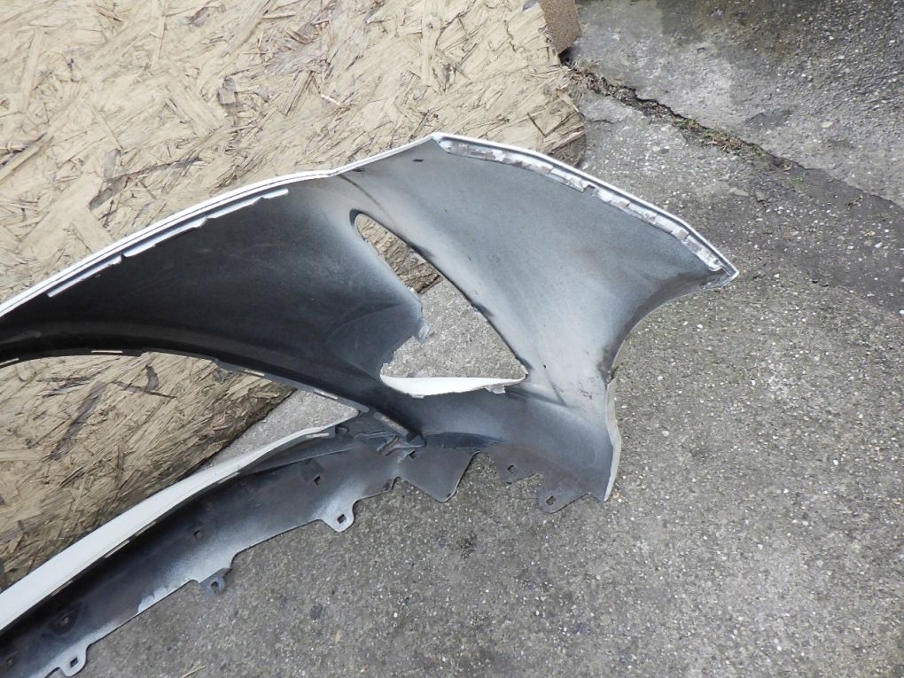 TOYOTA YARIS III 3 LIFT 17- front bumper