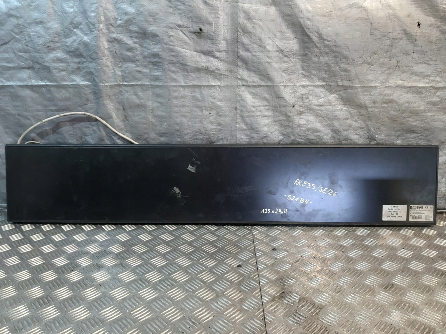 display AESYS HG 4/10.120x16/1 YW SLIM2 EVOBUS