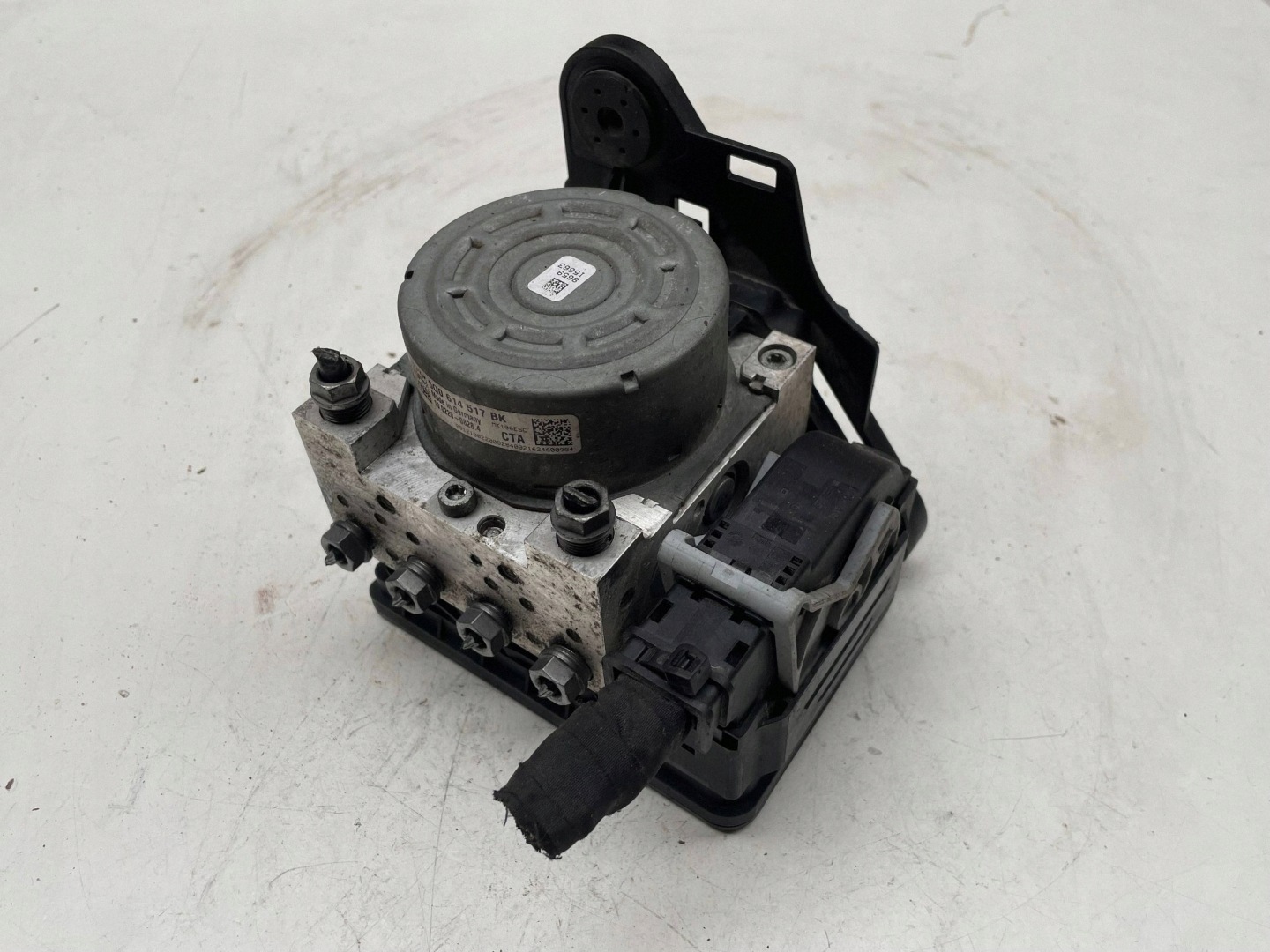 pompa ABS Volkswagen Golf VII 5Q0614517BK originale 5Q0973374