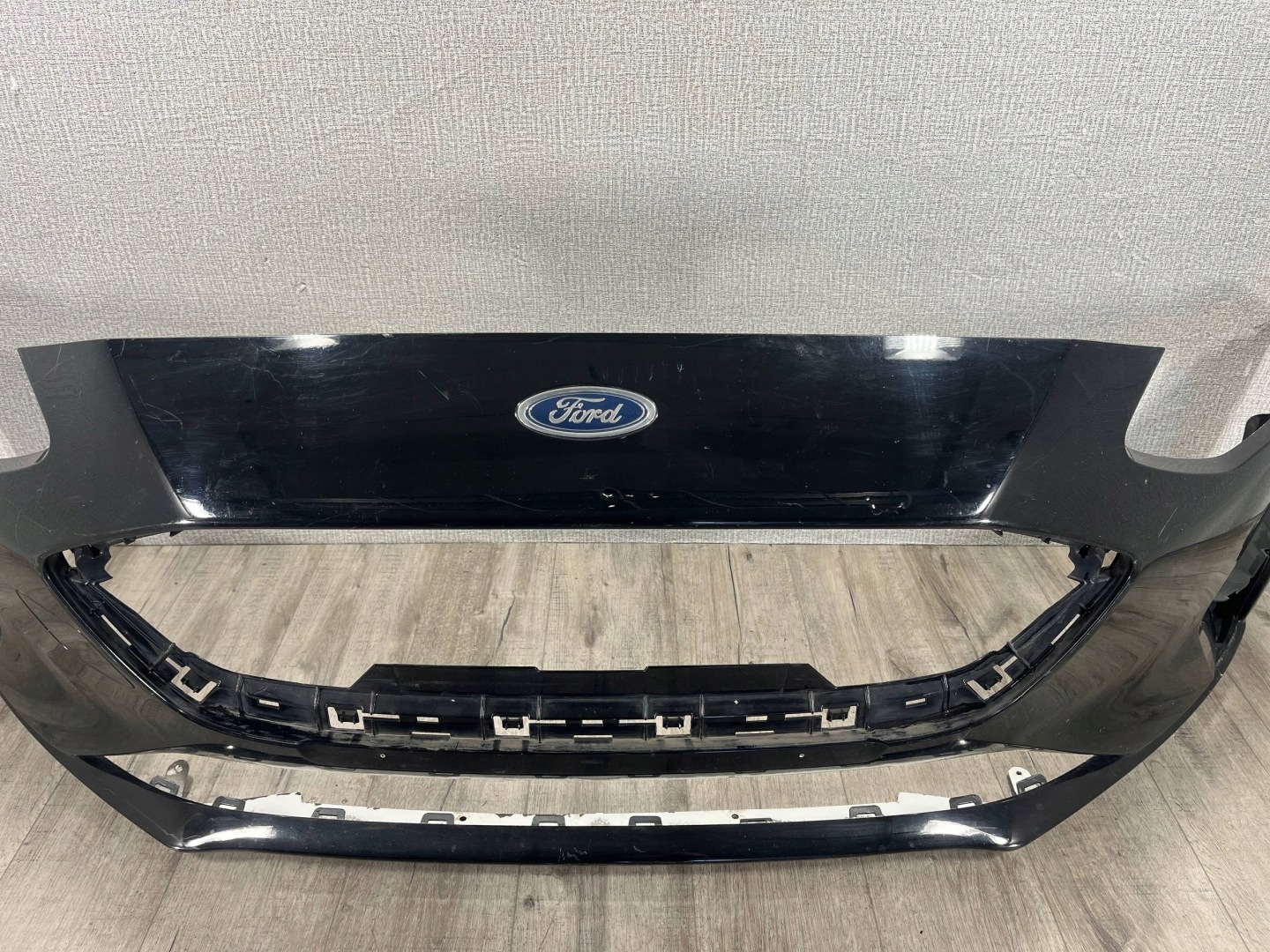 FORD FOCUS MK4 2018-2022 nárazník předek JX7B17757A