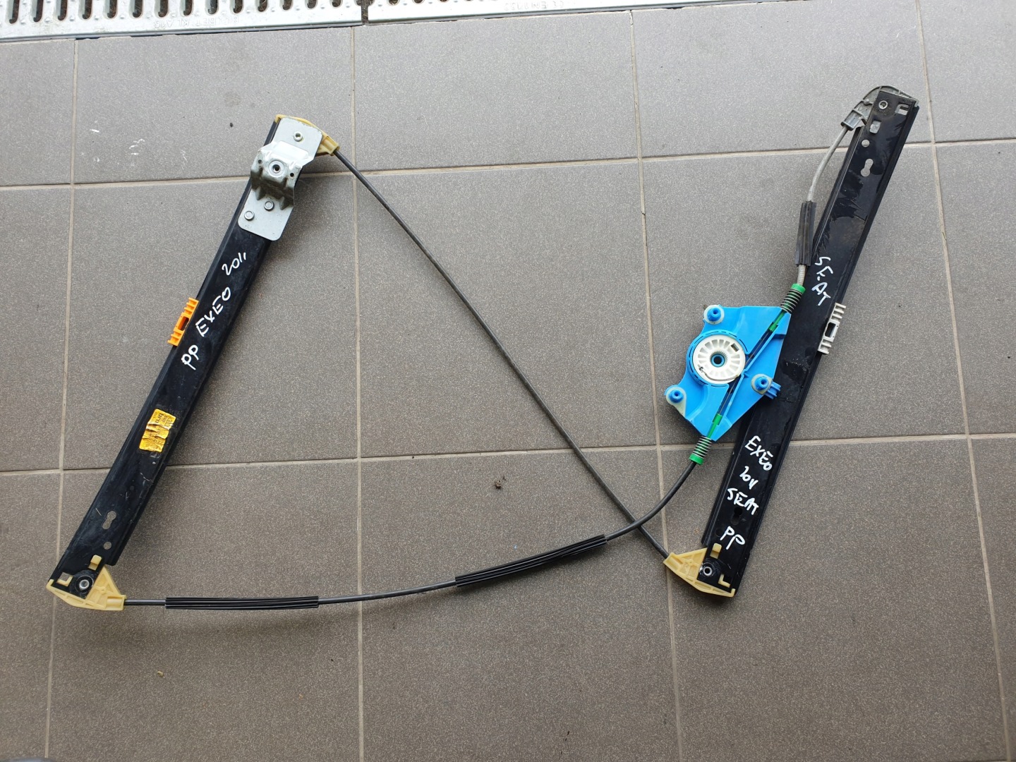 window regulator mechanism front SEAT EXEO 2008- 8E0837462C right